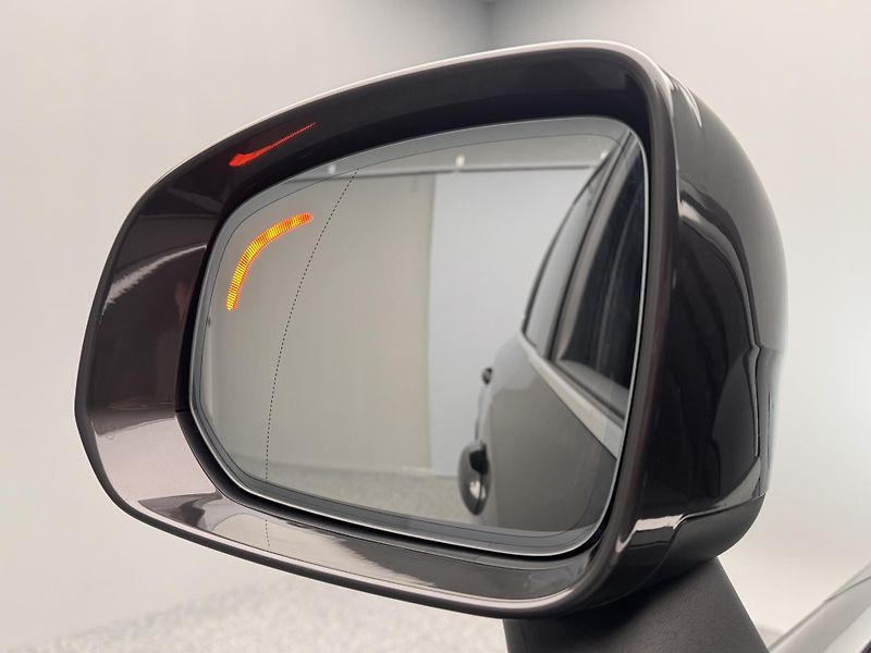 Volvo XC90 (2026) B5 AWD AUT BRIGHT ULTRA 7-míst - fotka 16 z 28