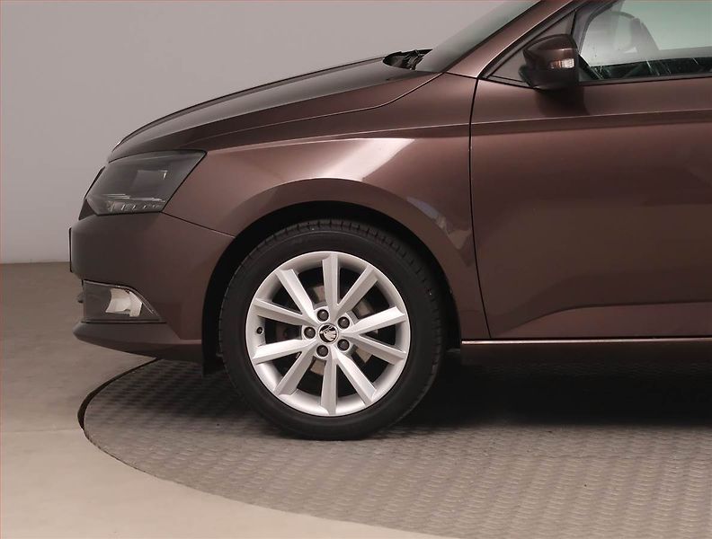 Škoda Fabia (2016) Style 1.2 TSI, Serv.kniha - fotka 14 z 15