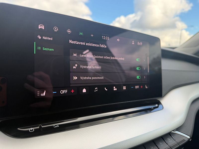 Škoda Octavia Selection  2,0TDI 85kW 6G Matr - fotka 12 z 18