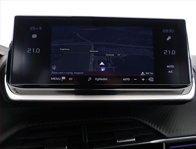 Peugeot 2008 (2022) GT Line 1.2 PureTech, Automat - fotka 14 z 19