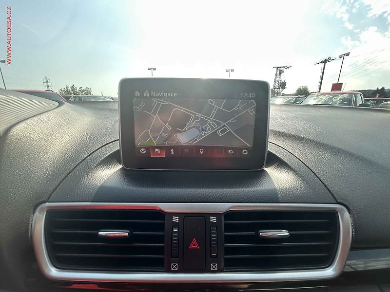 Mazda 3 (2014) 2.0i, autoAC, temp - fotka 16 z 19