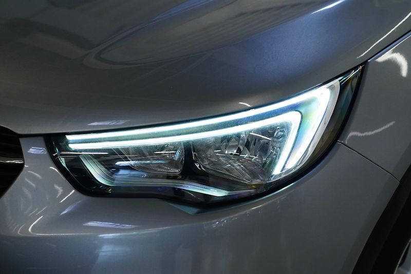 Opel Crossland X - fotka 9 z 24
