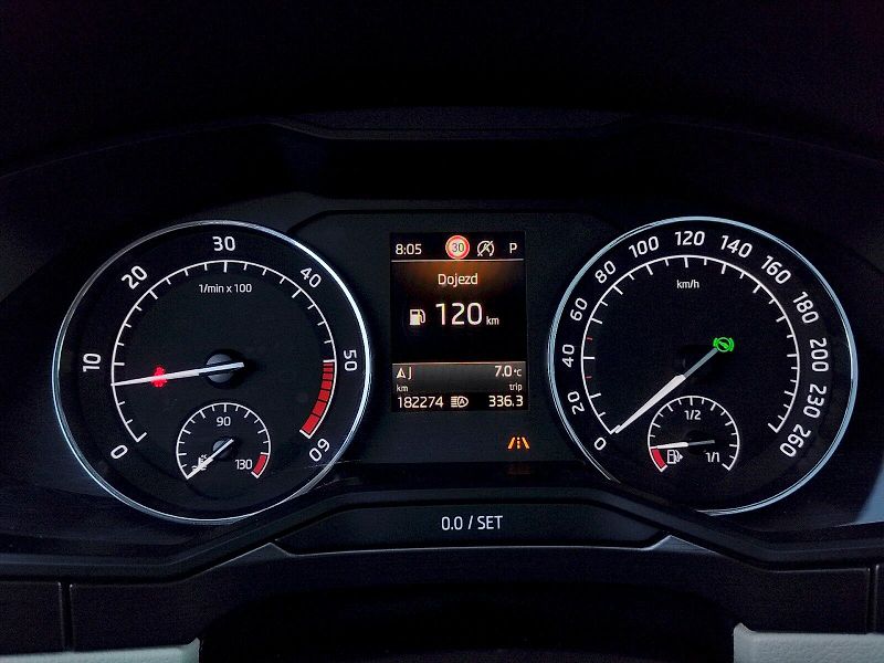 Škoda Superb (2018) Combi Style  Plus 2,0 Tdi 110 - fotka 7 z 46