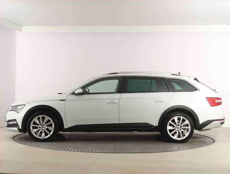 Škoda Superb (2022) Scout 2.0 TSI - fotka 3 z 32