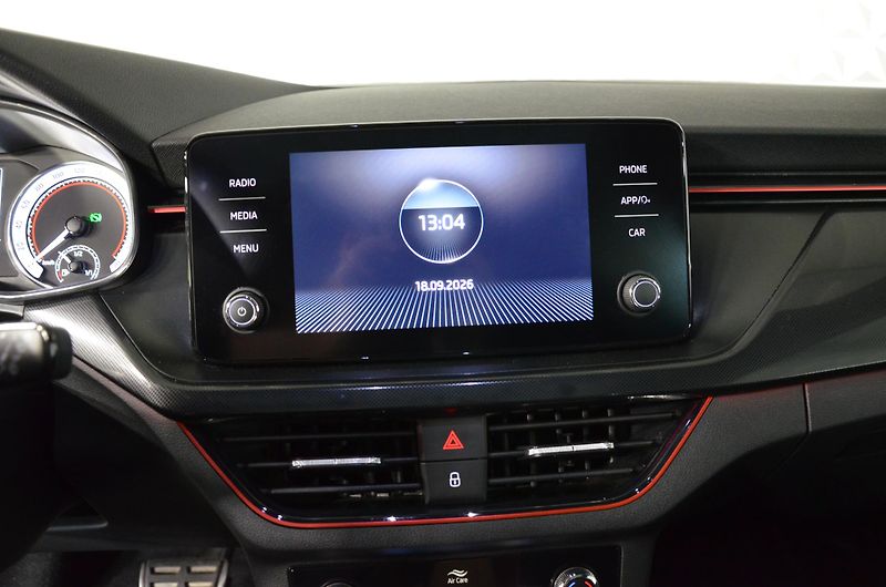 Škoda Scala (2022) 1.5TSI 110kW Monte Carlo AT - fotka 16 z 21