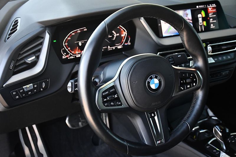 BMW Řada 2 218d M-PERFORMANCE TAŽNÉ 1M ČR - fotka 16 z 37