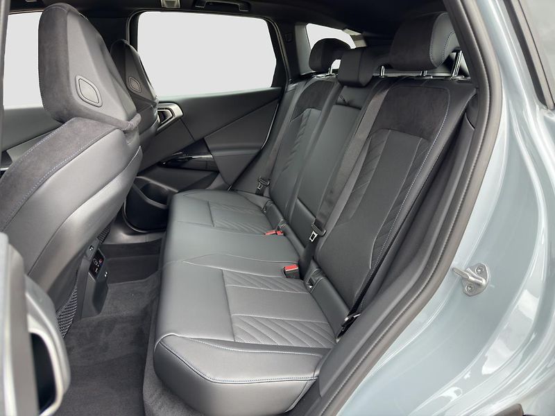 BMW X3 xDrive20d - fotka 14 z 18