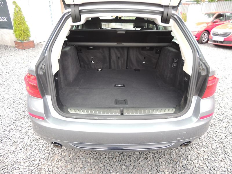 BMW Řada 5 (2017) 520D,Sportline.1.maj,Koup.ČR, - fotka 9 z 44