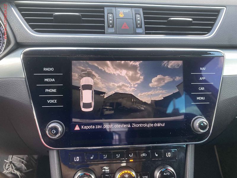 Škoda Superb (2019) 2.0 TDi, 2.maj,ČR, DSG - fotka 18 z 19