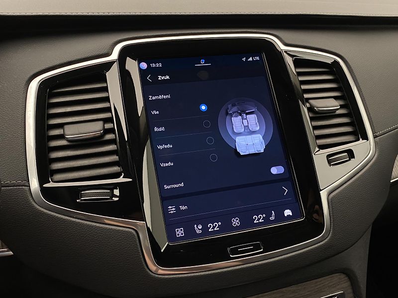 Volvo XC90 B5 AWD DARK PLUS AUT CZ 7m - fotka 60 z 67