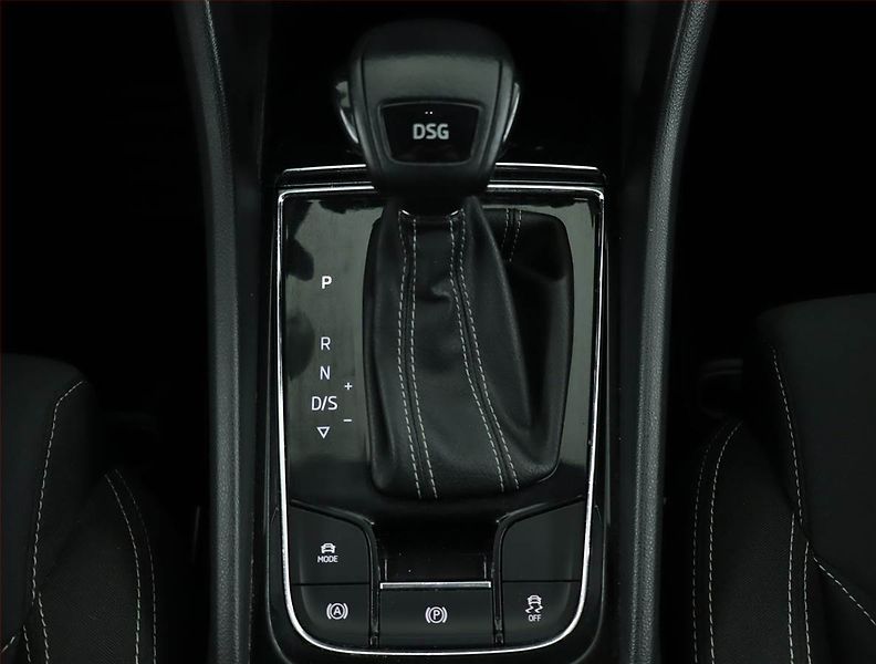 Škoda Karoq (2021) Sportline 2.0 TDI - fotka 13 z 17