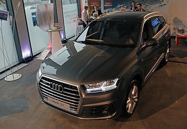 Audi Q7.