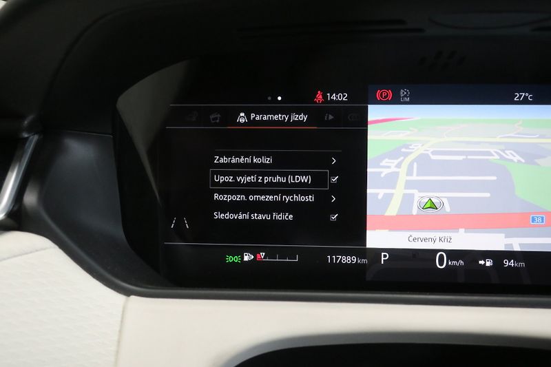 Land Rover Range Rover Velar (2018) D300 R-Dynamic SE, ČR, 1. maj. - fotka 22 z 50