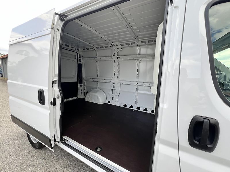 Toyota Proace Max Active 2.2D L2H2 ČR 1.MAJ. DPH - fotka 24 z 32