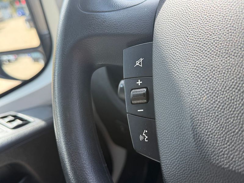 Peugeot Boxer 2.2BHDI 88kw*L1H1*CZ*DPH* - fotka 27 z 29