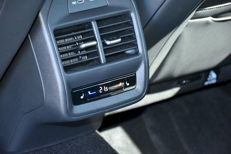 Škoda Superb (2025) Sportline 2.0 TSI 150 kW DSG - fotka 21 z 29