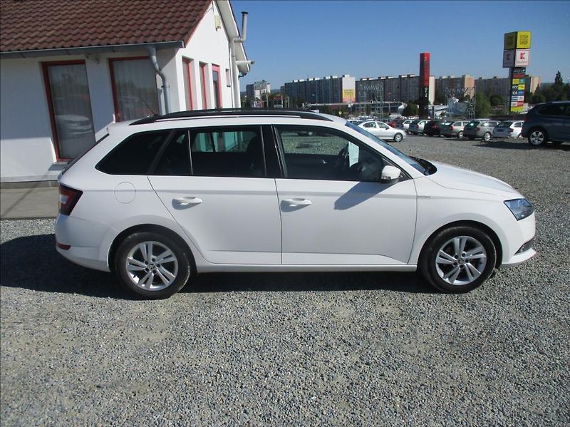 Škoda Fabia 1,0 TSI, klima,servis,DPH,CZ, - fotka 4 z 27