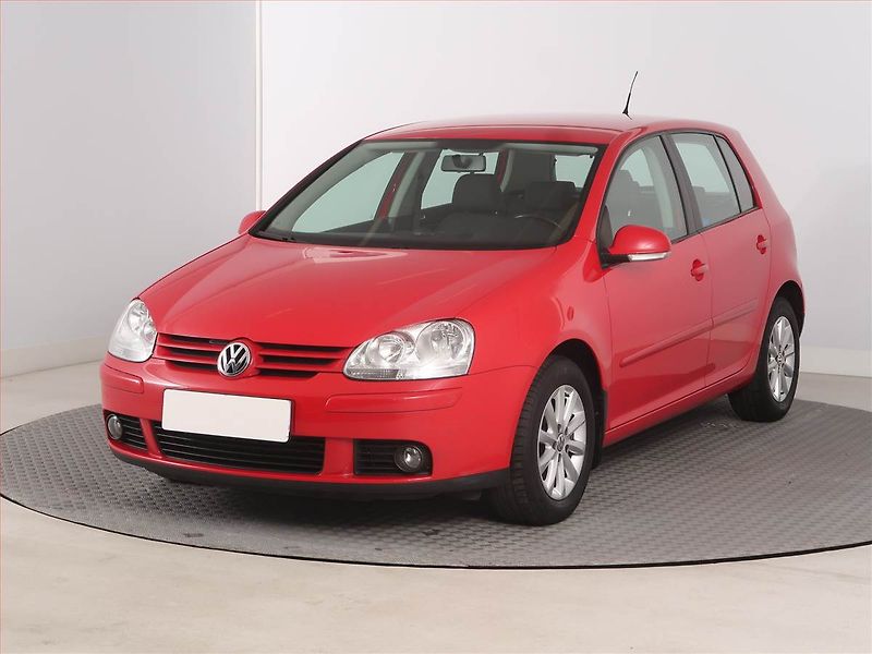 Volkswagen Golf (2008) 1.6 - fotka 2 z 12