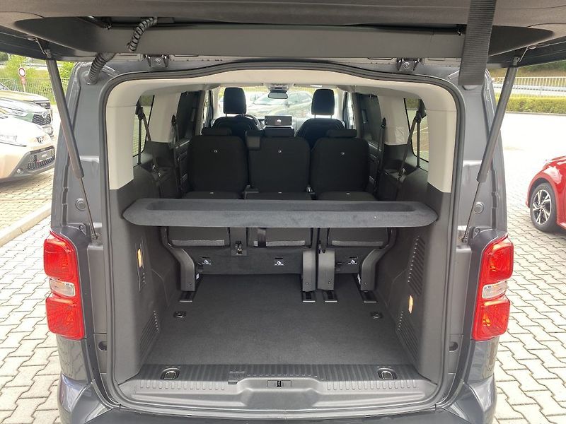 Toyota ProAce Verso 2,0 Diesel L2 5D 8A/T Family - fotka 8 z 23