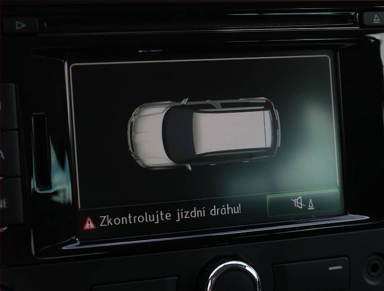 Škoda Yeti (2013) Elegance 1.4 TSI, Automat - fotka 19 z 21