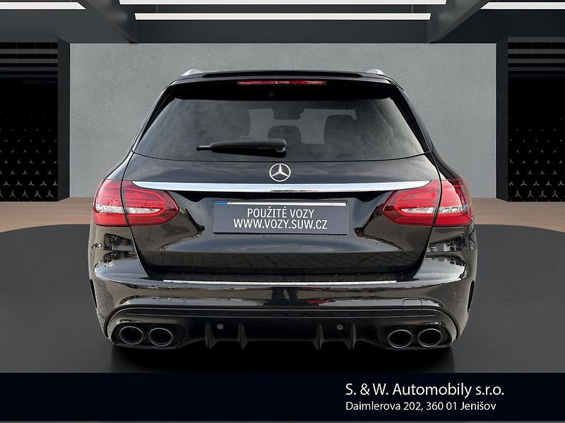 Mercedes-Benz Třídy C C 43 AMG - fotka 6 z 32