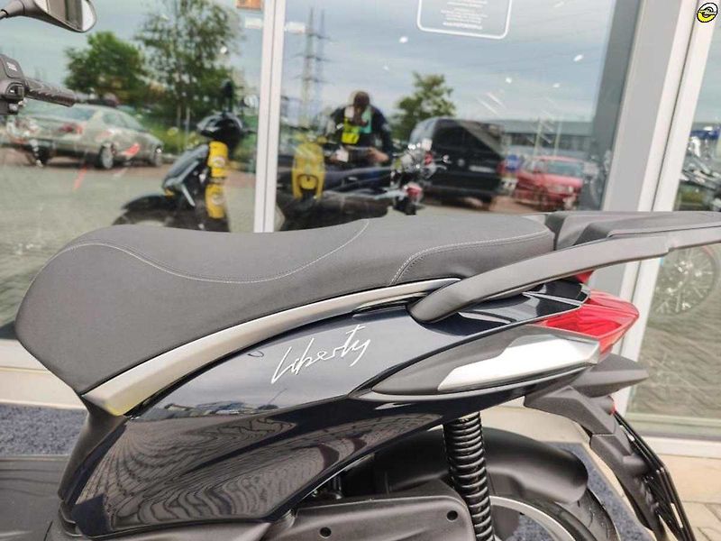 Piaggio Liberty 125 iGET (2026) Liberty 125 E5+ - fotka 35 z 39