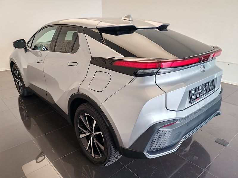 Toyota C-HR 1.8 Hybrid 4x2 Style - fotka 6 z 18