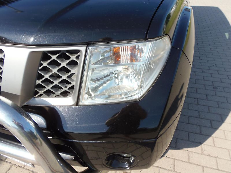 Nissan Pathfinder (2009) 2.5 DCi 4x4 redukce man. tažné - fotka 27 z 29