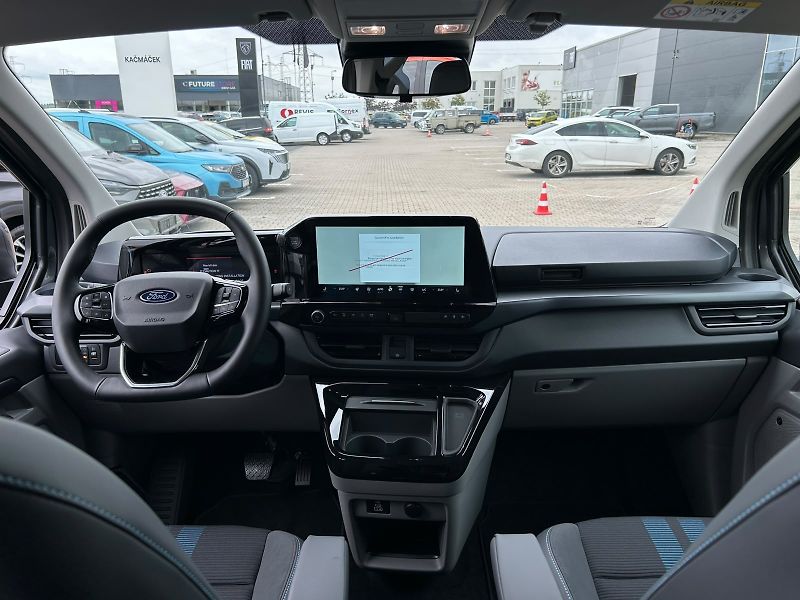Ford Tourneo Custom (2025) Sport L1, Tourneo, 2.0 EcoBlue - fotka 15 z 19