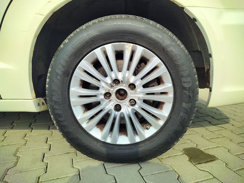Lancia Voyager 2.8 CRD/120kW 7.Míst ČR - fotka 36 z 36