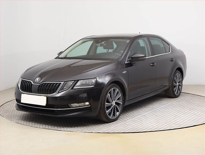 Škoda Octavia (2017) Laurin&Klement 1.8 TSI, 4X4 - fotka 2 z 24