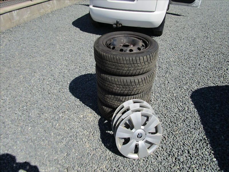 Škoda Praktik 1.4TDi Klima - fotka 29 z 33