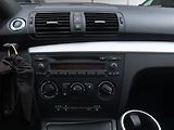 BMW Řada 1 (2009) M Paket 118d, Xenony, Tempomat - náhled 12