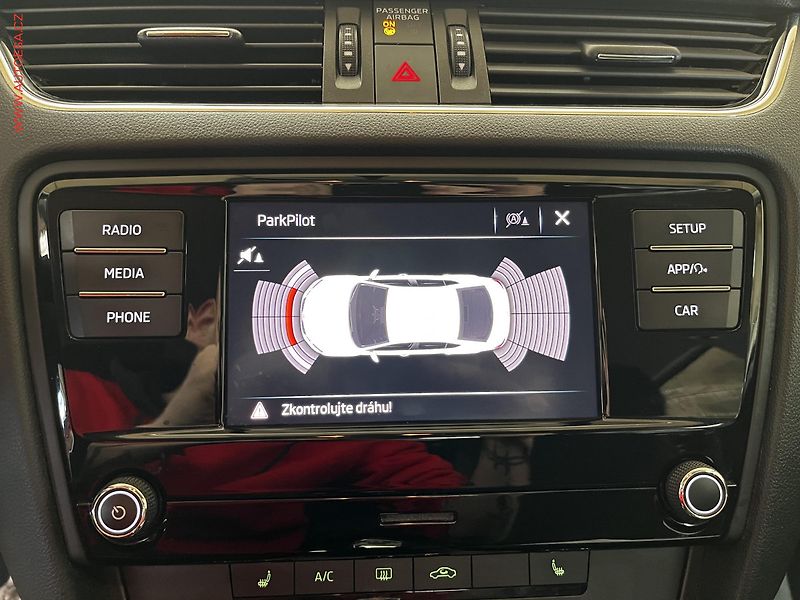 Škoda Octavia (2018) 1.4 TSI, ČR, Ambition, DSG - fotka 13 z 15