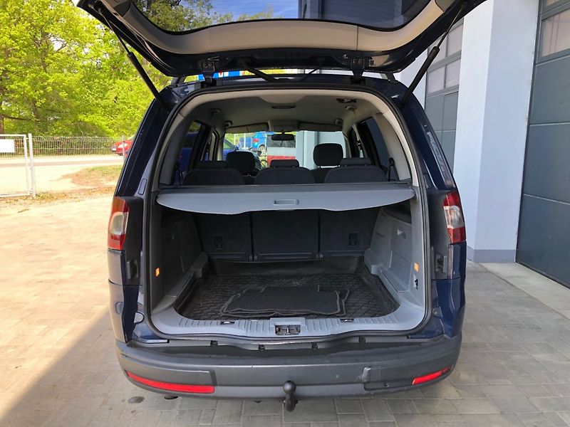 Ford Galaxy (2009) TREND 2.0 TDCi - fotka 23 z 31