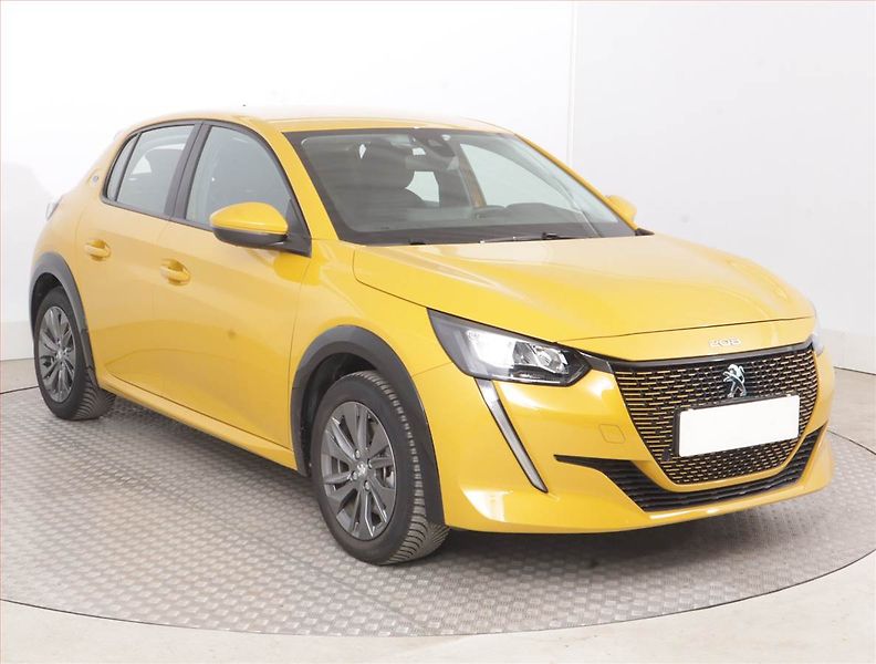 Peugeot 208 (2021) 50 kWh, SoH 89%, Automat - fotka 1 z 19