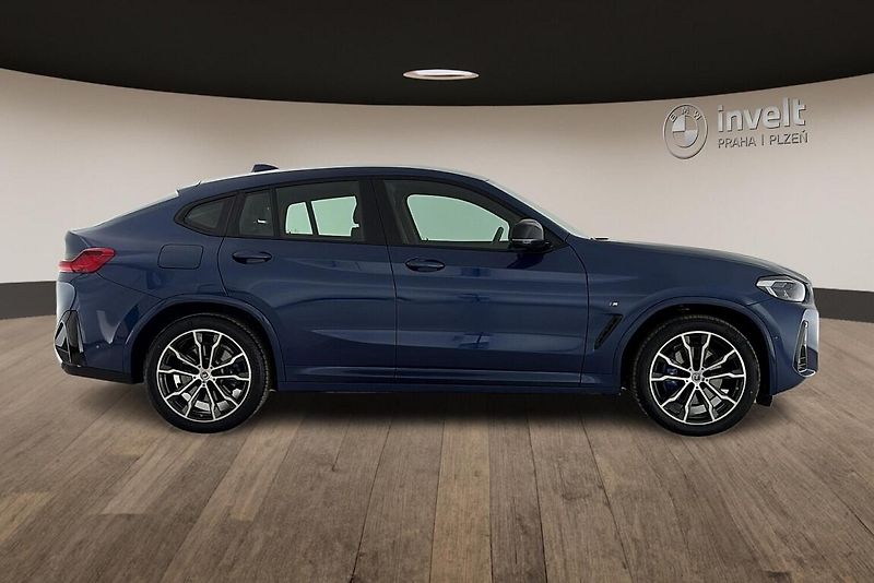 BMW X4 M40d - fotka 2 z 26
