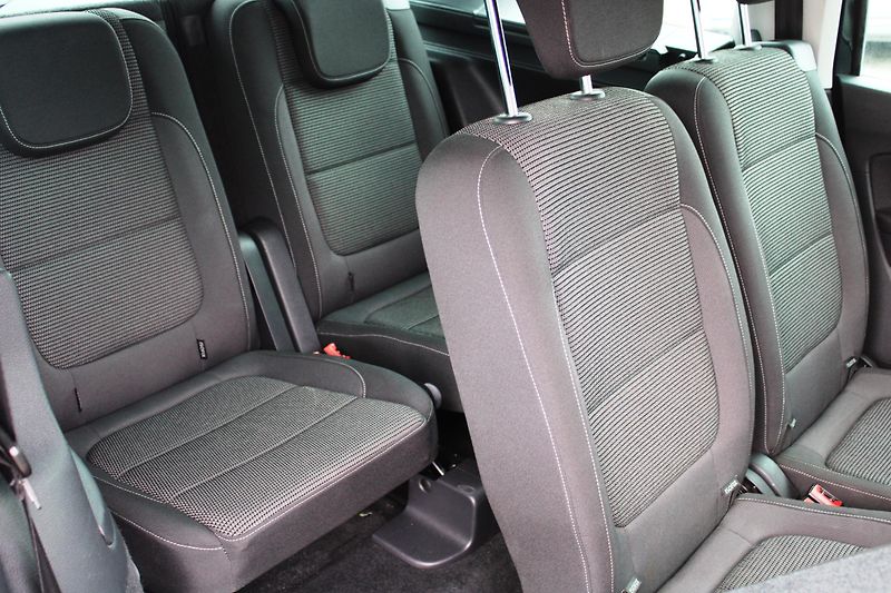 Volkswagen Sharan (2016) 2,0TDI KLIMA NAVI 7MIST - fotka 17 z 30