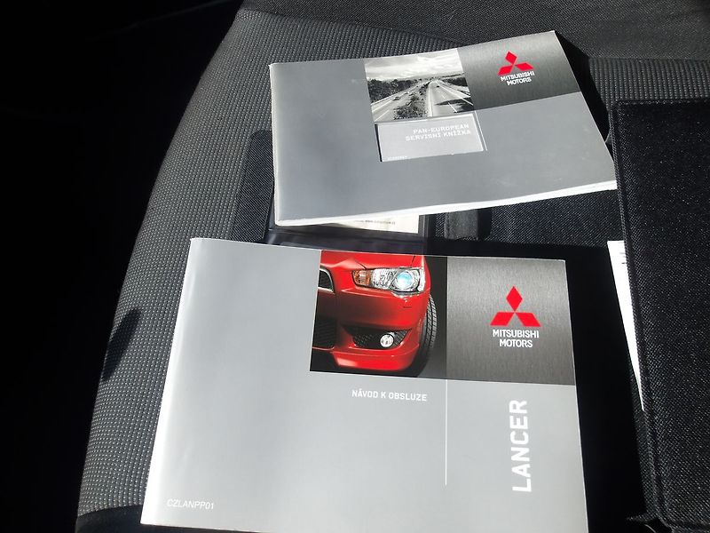 Mitsubishi Lancer 2,0D-iD 103kW ČR! Po rozvodech - fotka 26 z 28