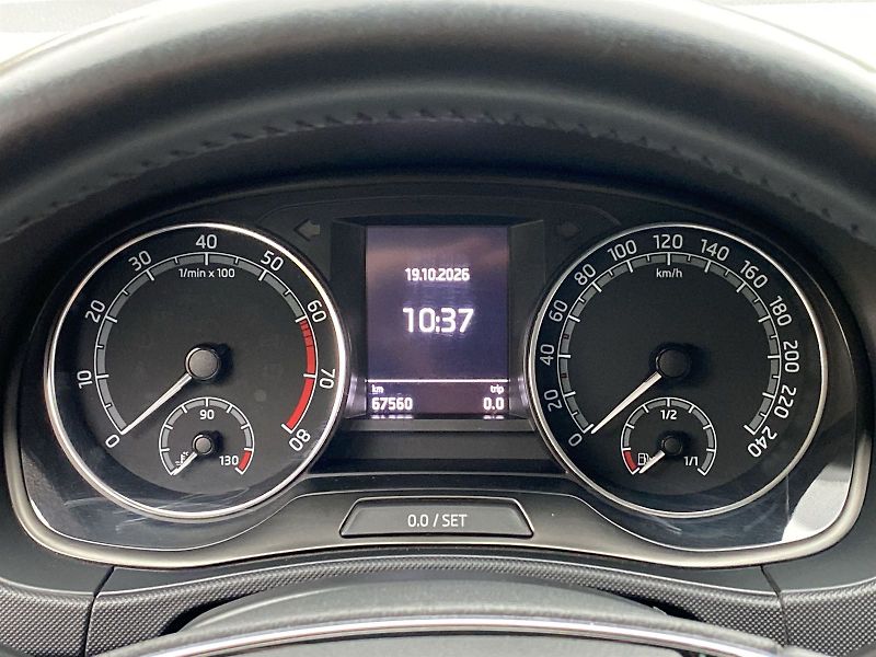 Škoda Fabia (2022) Combi 1.0 TSI Ambition Plus - fotka 7 z 30