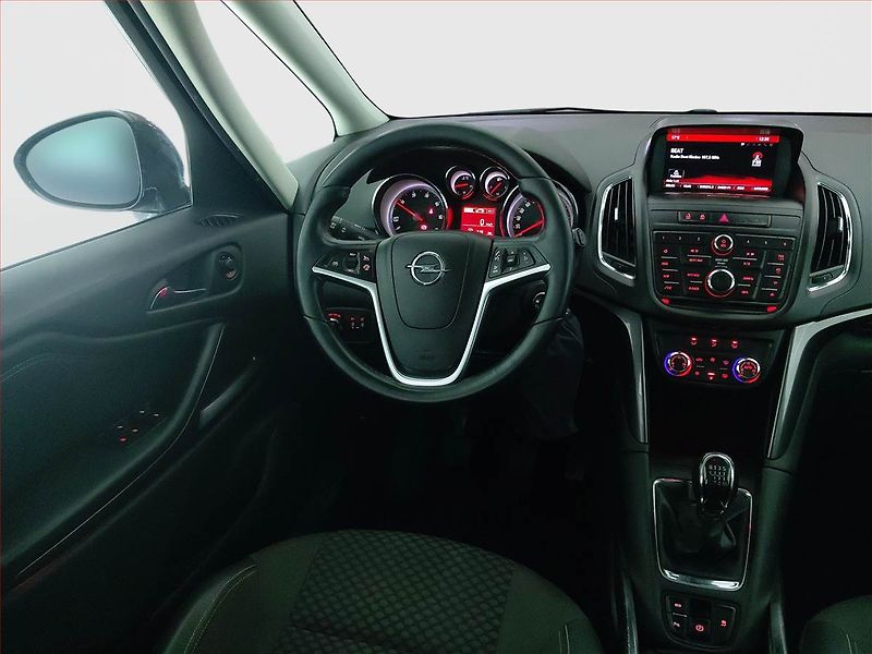 Opel Zafira (2015) 1.6 CDTI, 7 míst, Navi - fotka 7 z 21