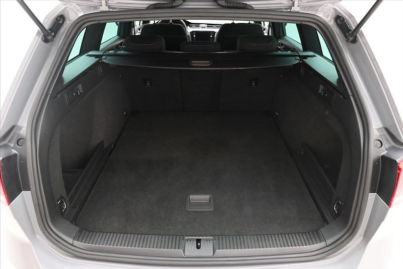 Volkswagen Passat 2,0 TDI 110 kW DSG Business Zá - fotka 10 z 31