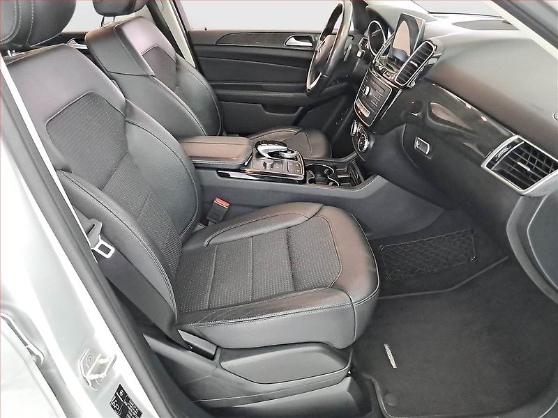 Mercedes-Benz GLE (2016) 400 - fotka 9 z 25