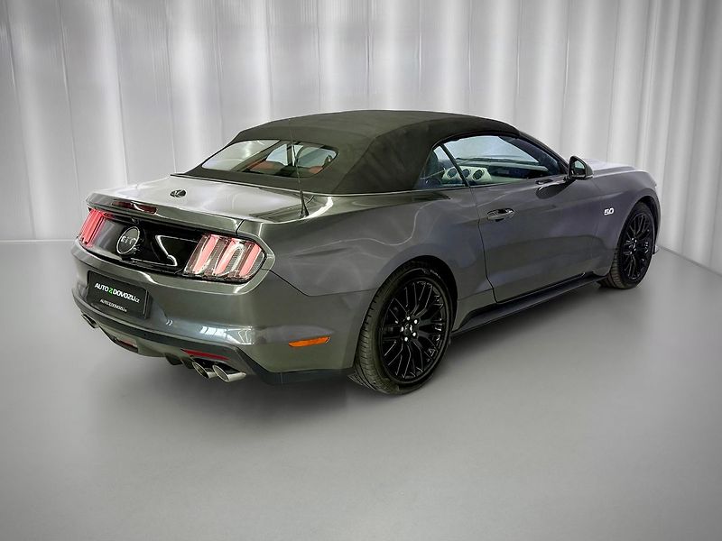 Ford Mustang 5.0 V8 GT CABRIO, ROUSH VÝFUKY - fotka 7 z 27