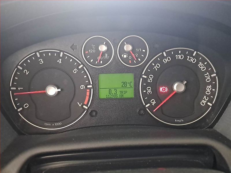 Ford Fusion (2010) 1.4, Tažné, plně pojízdný - fotka 11 z 15