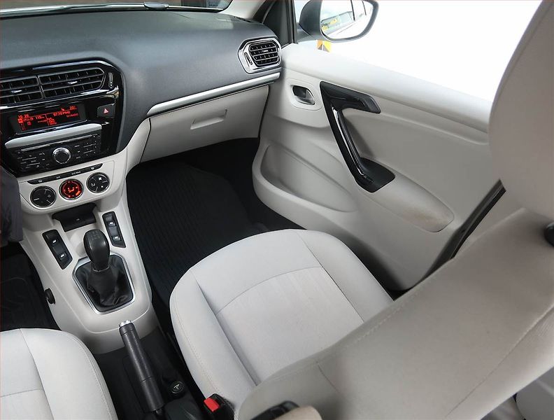 Peugeot 301 (2013) 1.2 VTi, Serv.kniha - fotka 8 z 16