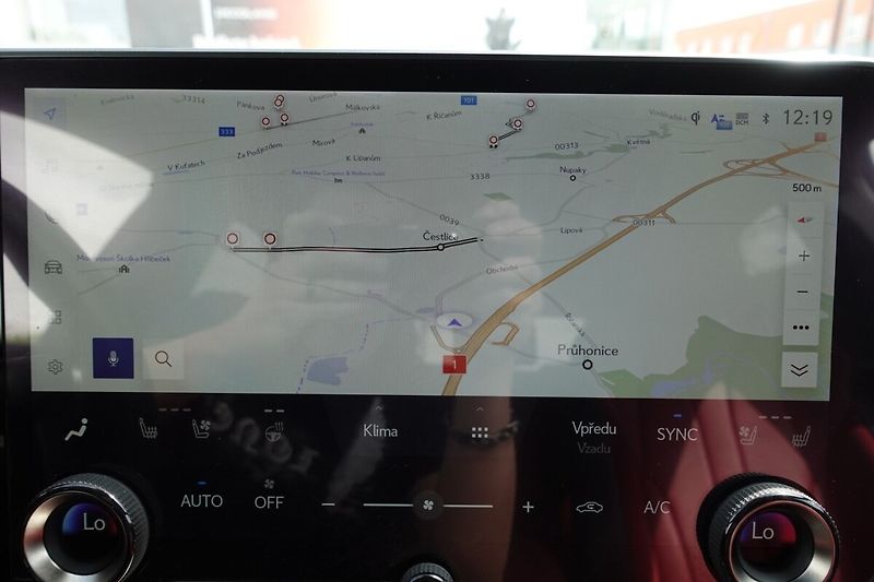 Lexus RX 500h ZLEVNĚNO F Sport Plus Panorami - fotka 28 z 40