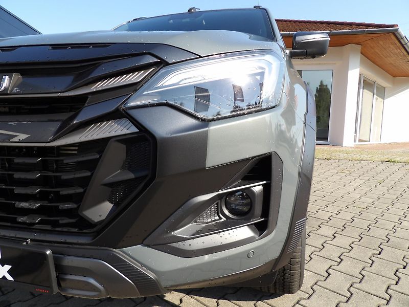 Isuzu D-Max (2026) V-Cross 2.2L 163K 4x4 8st. A/T - fotka 5 z 50