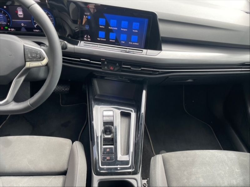 Volkswagen Golf 1,5 TSI 110 Style AT - fotka 10 z 11