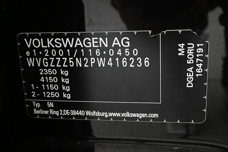 Volkswagen Tiguan 1,4 TSI eHybrid 110kW DSG Záru - fotka 12 z 33